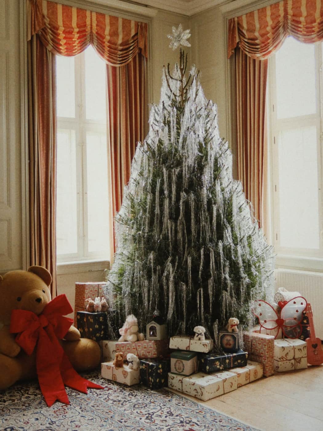 Wrapping Paper - Lucia