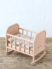 Mouse Cradle - Light Rose