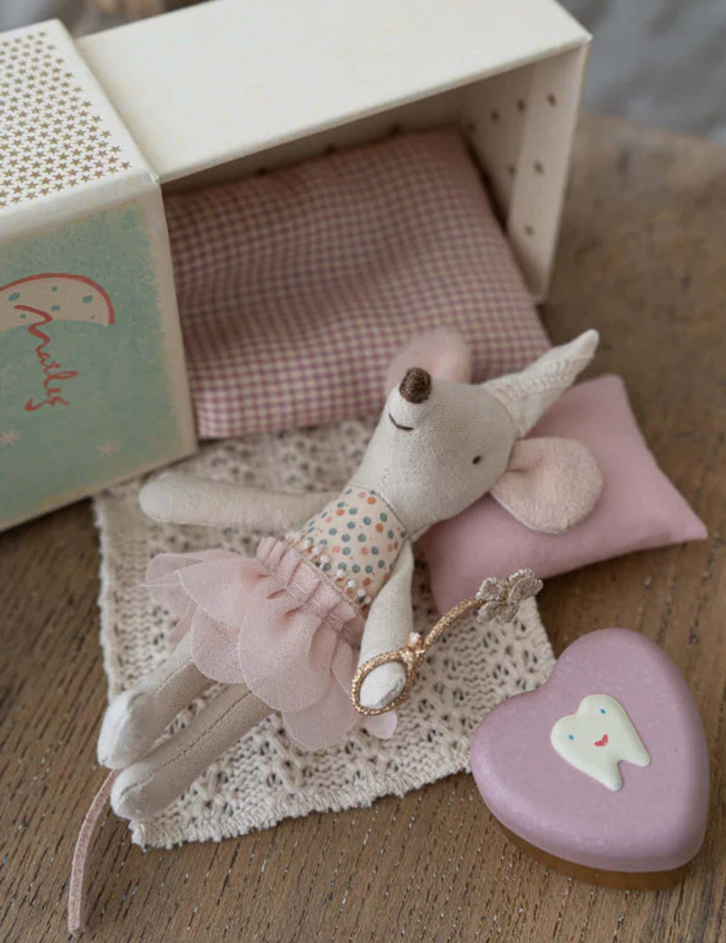 Maileg_Tooth_Fairy_Mouse_1.jpg