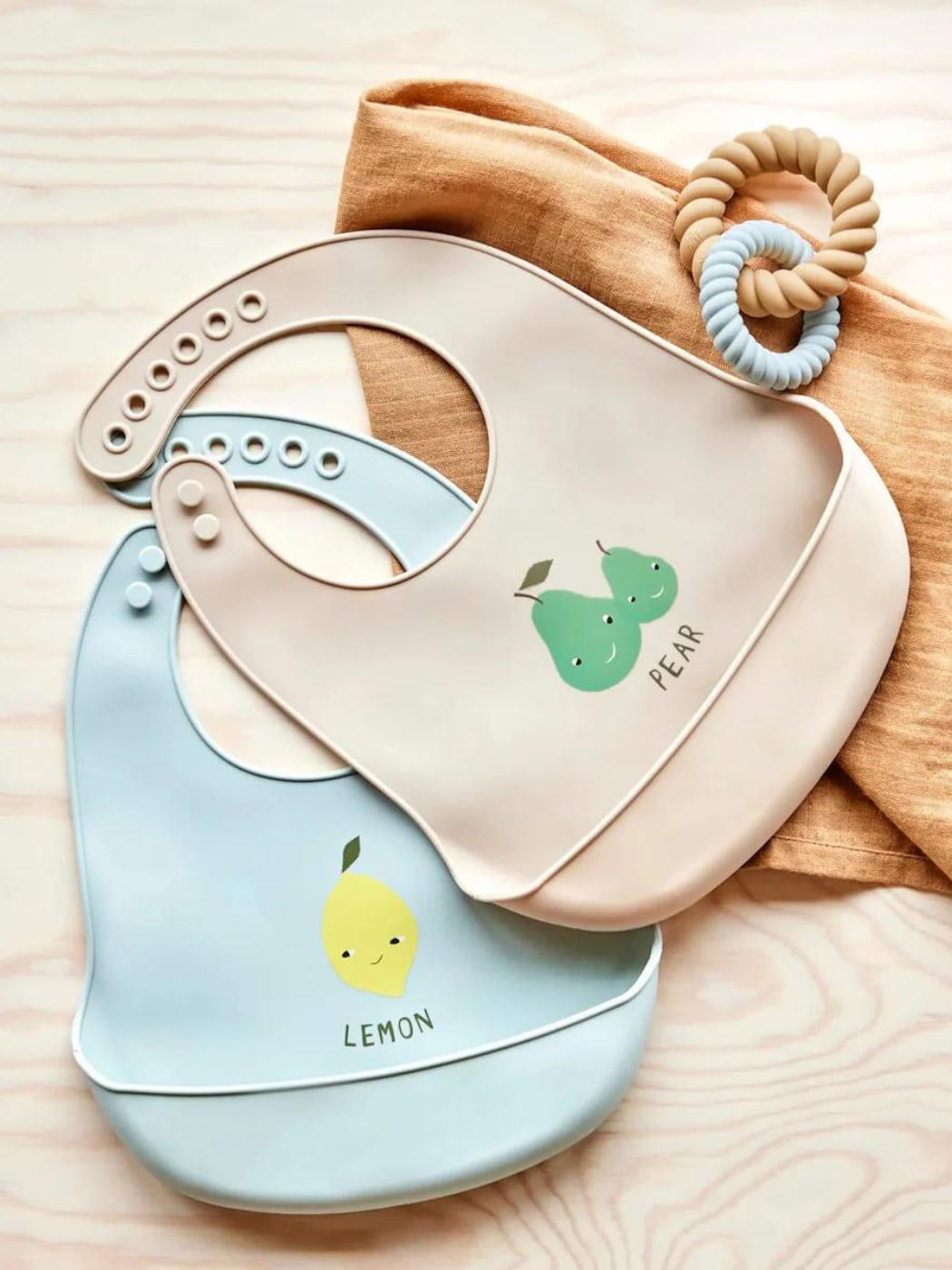 Yummy Silicone Bibs - Lemon + Pear