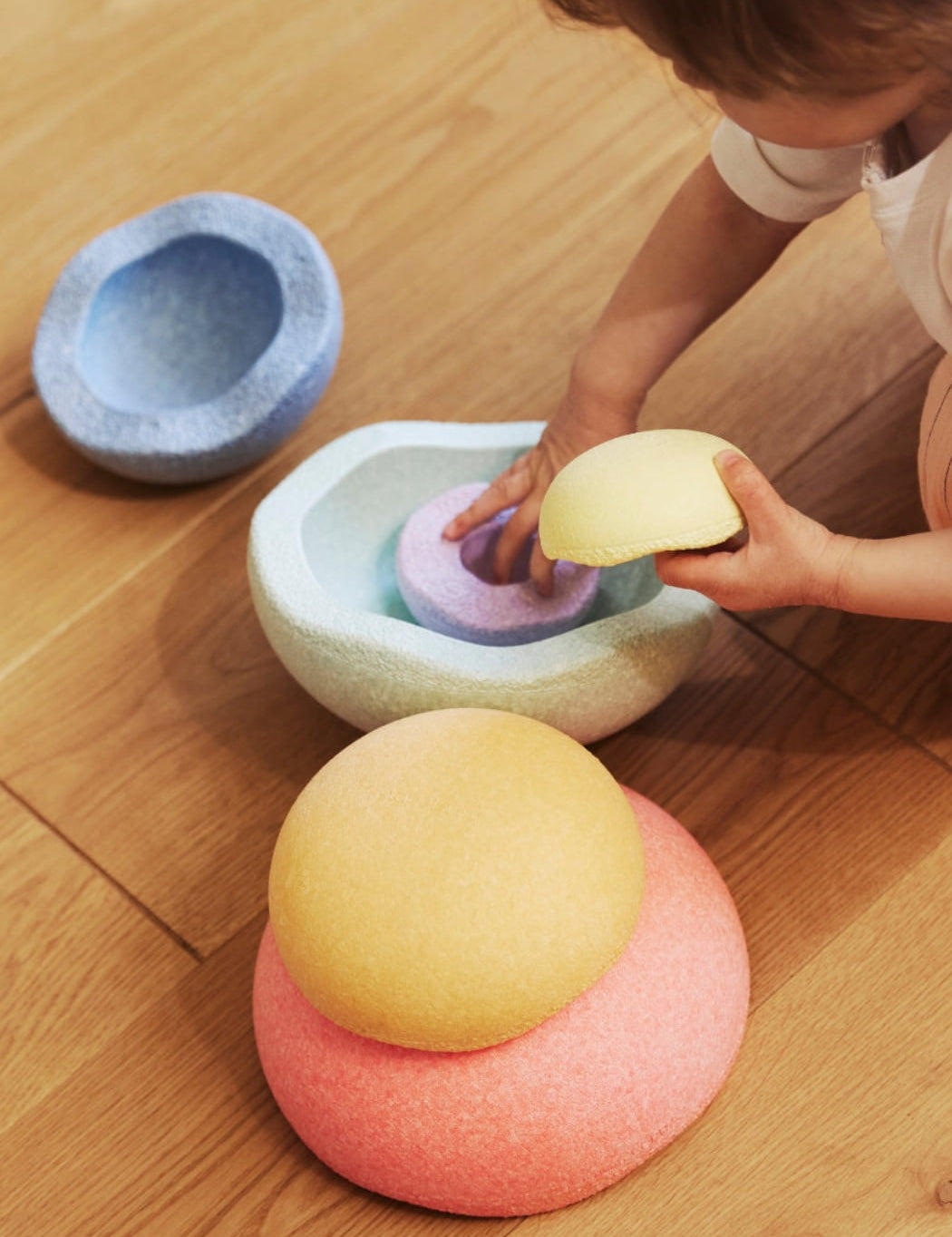 Stapelstein_Balance_Stepping_Stones_Inside_Pastel_Rainbow_Australia_2.jpg