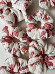 Scrunchy - Vintage Roses