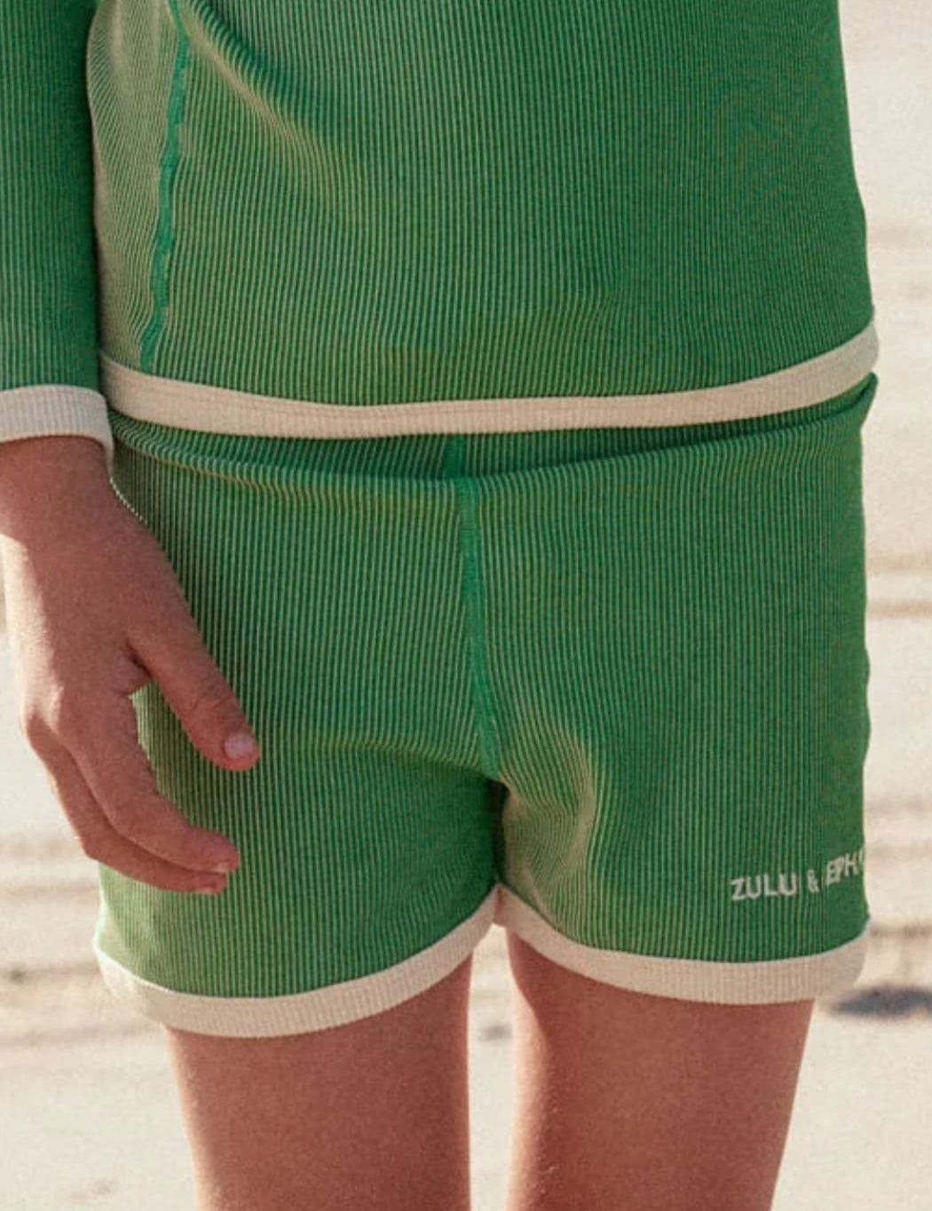 Zulu_and_Zephyr_Mini_Parrot_Green_Australia_3.jpg